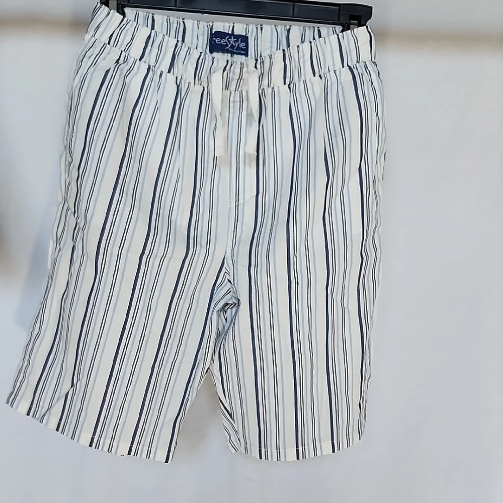 Freestyle Revolution Navy and White Striped Set